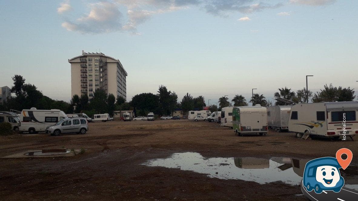 Antalya Konyaaltı Halk Plajı Otoparkı, foto 4