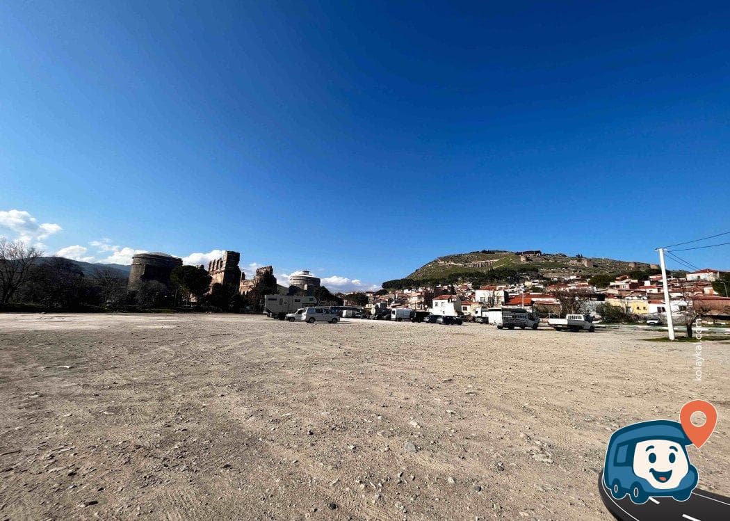 Bergama Ören Yeri Otoparkı - İzmir, foto 3