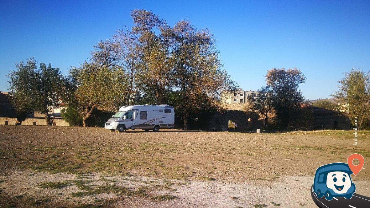Bergama Ören Yeri Otoparkı - İzmir, foto 1