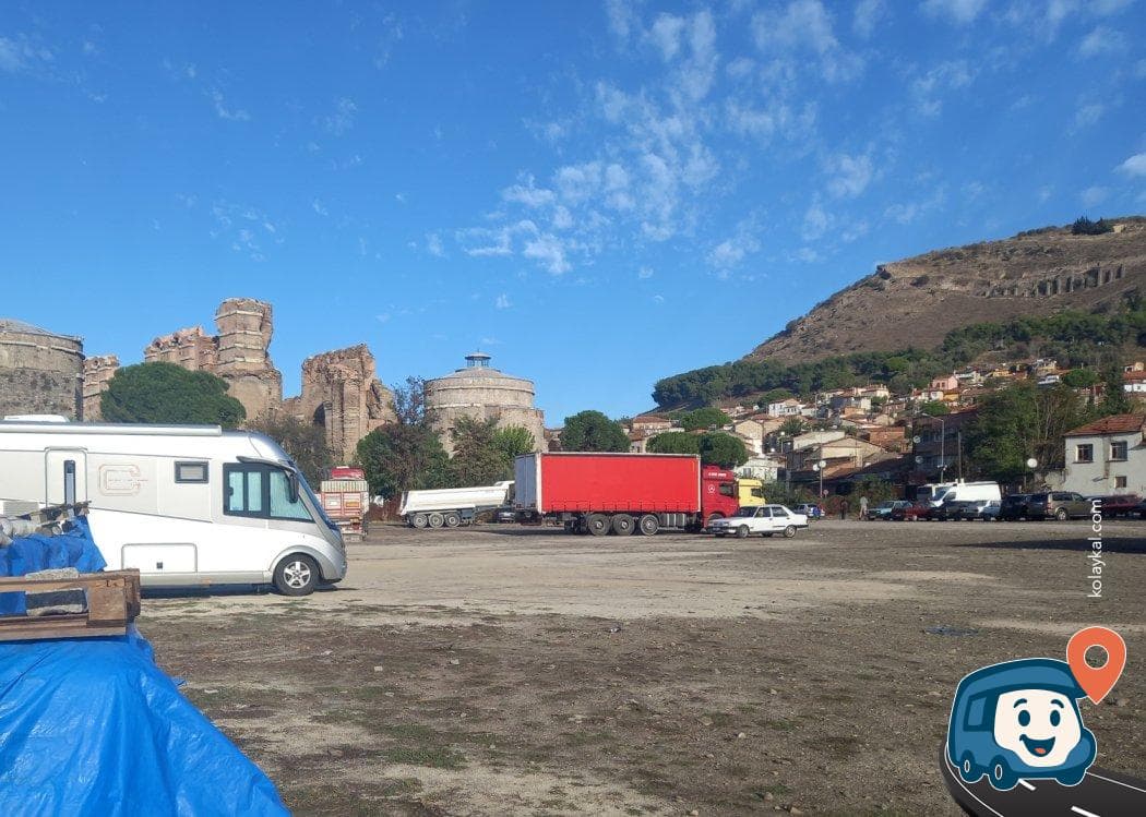 Bergama Ören Yeri Otoparkı - İzmir, foto 2