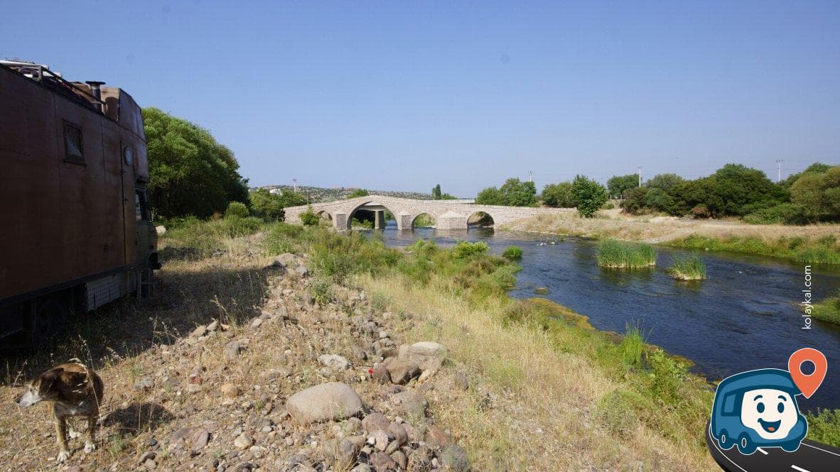 Assos Köyü Yanı Nehir Kenarı Kamp Alanı - Ayvacık, Çanakkale, foto 2