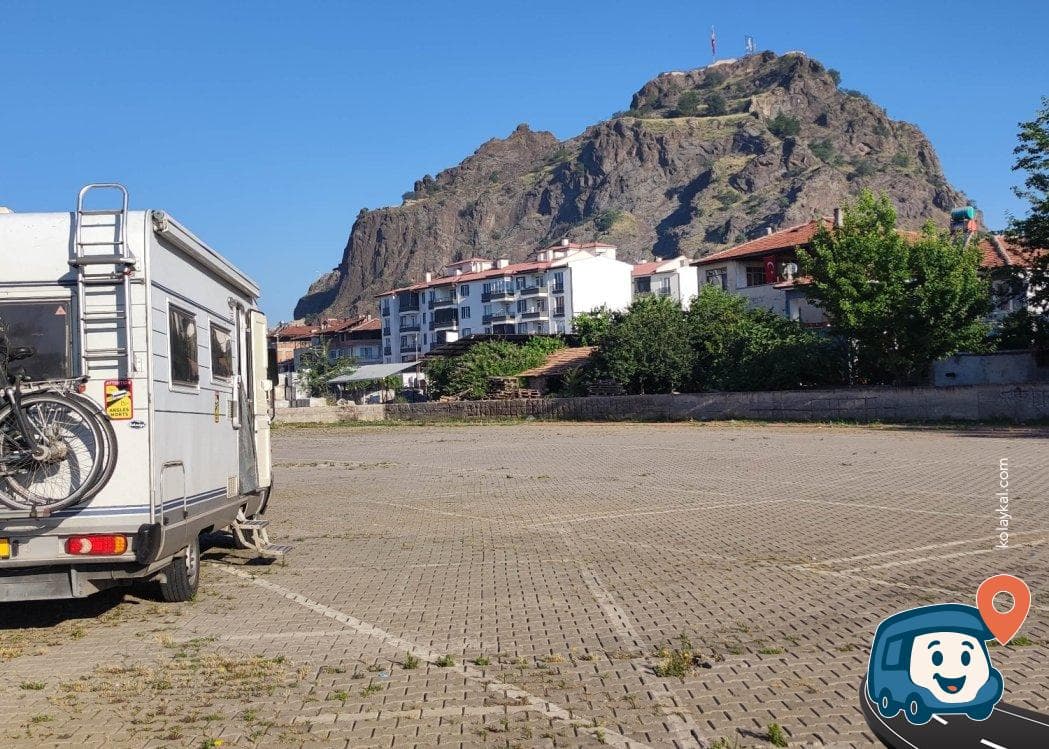 Kapalı Spor Salonu Otoparkı Kamp Alanı - Osmancık, Çorum, foto 4