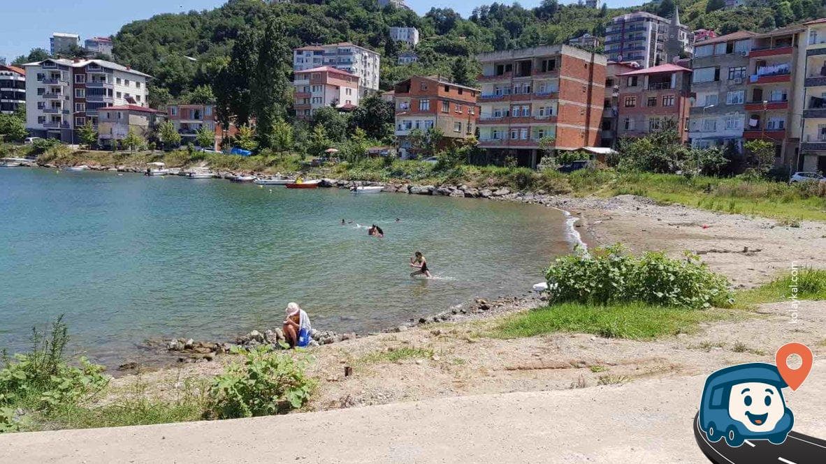 Balıkçı Limanı Yanı Kamp Alanı - Araklı, Trabzon, foto 4