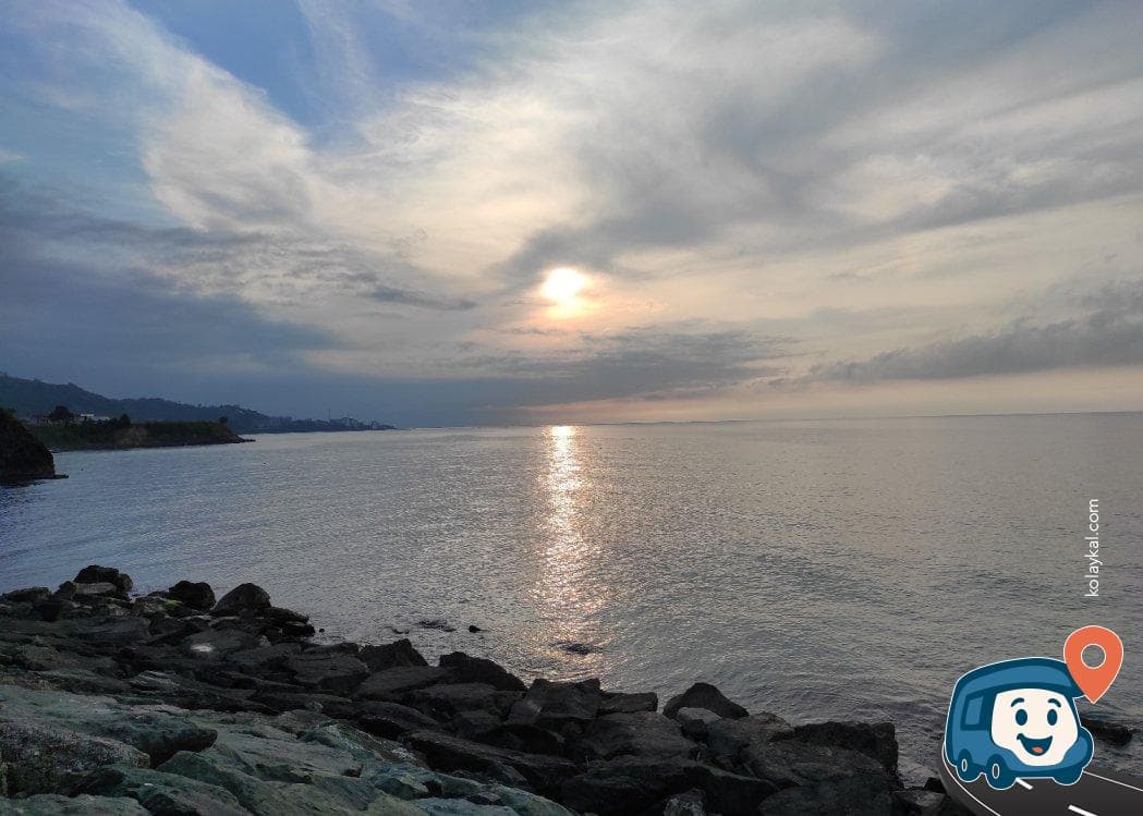 Balıkçı Limanı Yanı Kamp Alanı - Araklı, Trabzon, foto 5