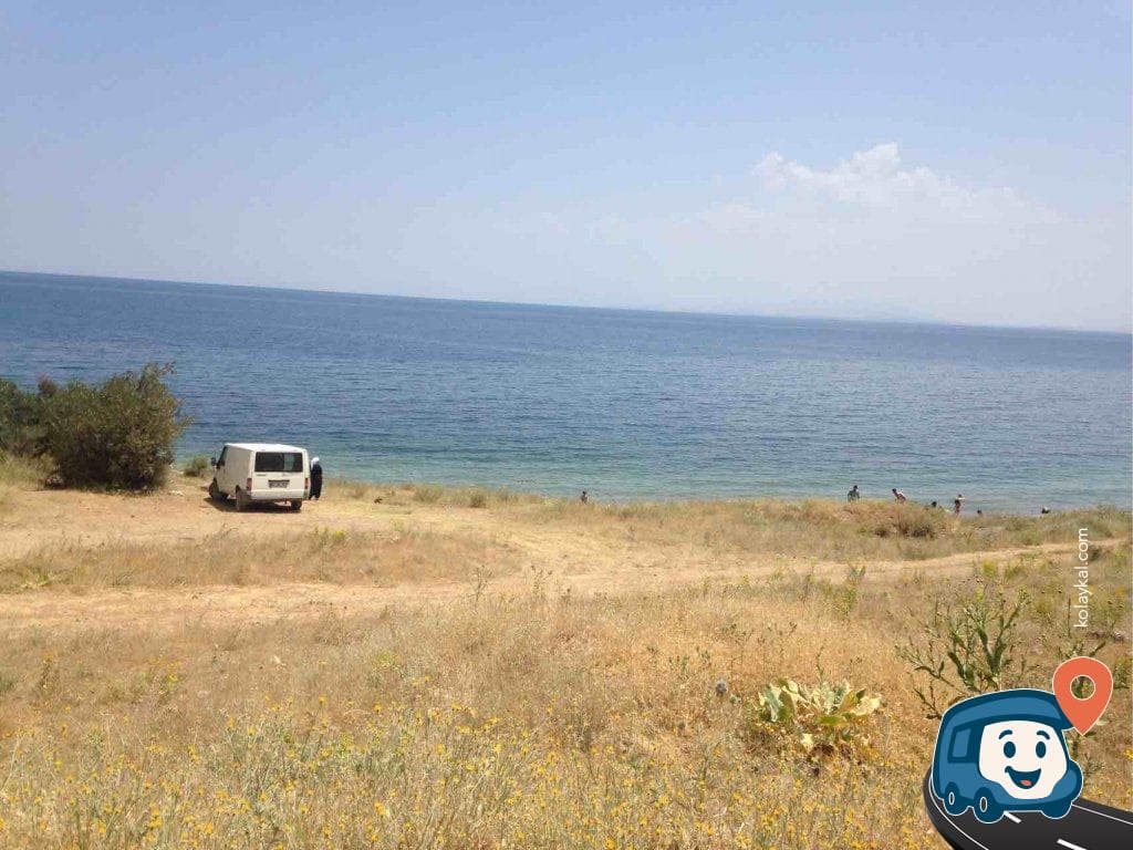 Altınsaç Kilisesi Yakınında Van Gölü Kenarı Kamp Alanı - Gevaş, foto 1