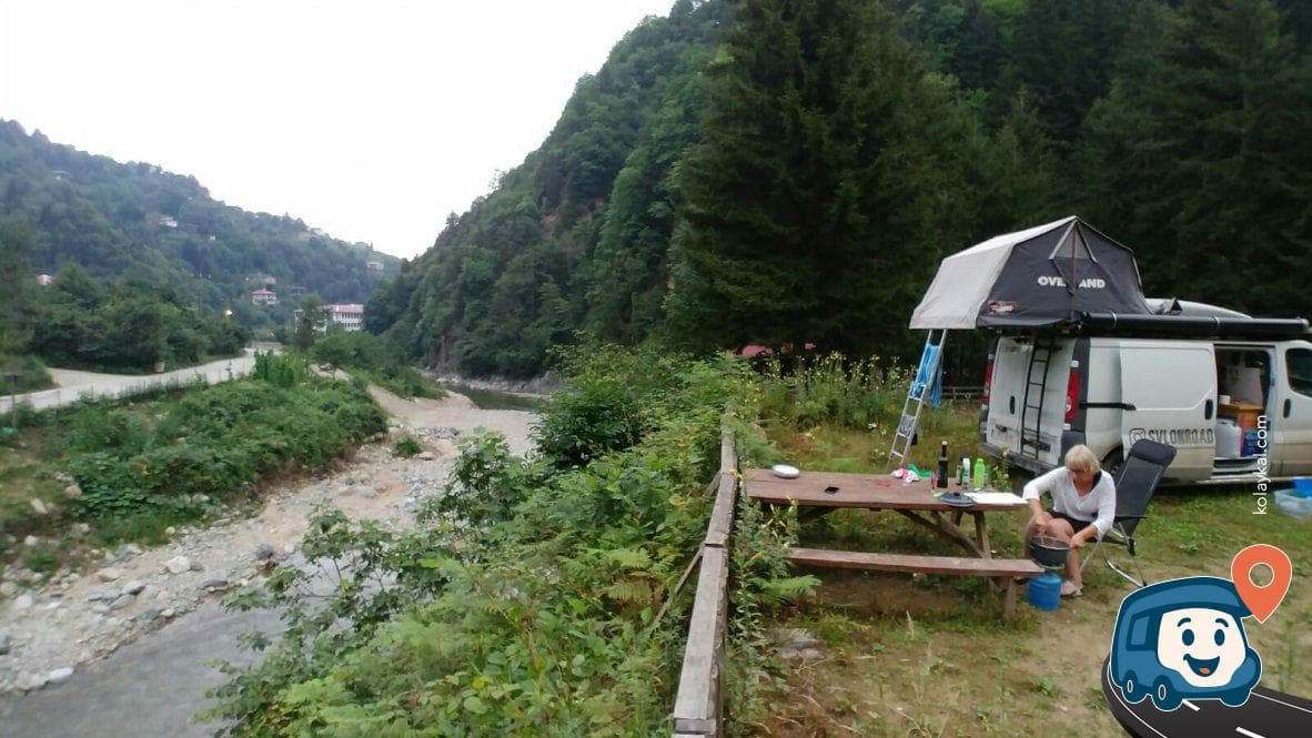 Saklıkent Alabalık Tesisleri Yanında Kamp Alanı - Hemşin, Rize, foto 1