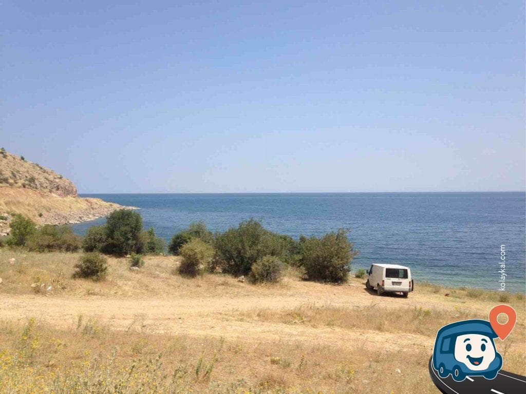 Altınsaç Kilisesi Yakınında Van Gölü Kenarı Kamp Alanı - Gevaş, foto 2
