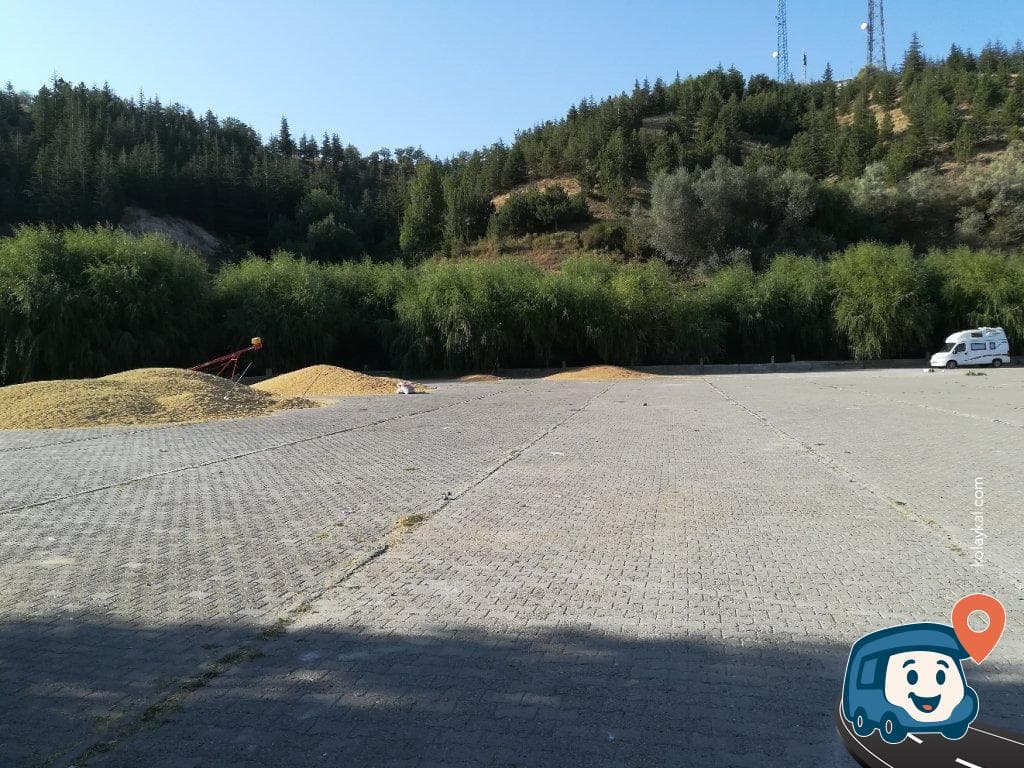 Ihlara Vadisi Otoparkı Camii Yanı Kamp ve Karavan Alanı - Güzelyurt, Aksaray, foto 1