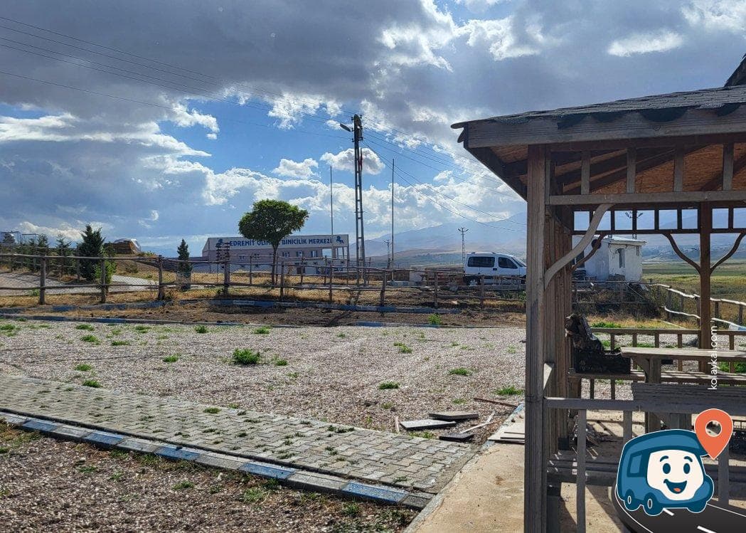 Van Gölü Kenarı Karavan Parkı - Edremit, foto 2