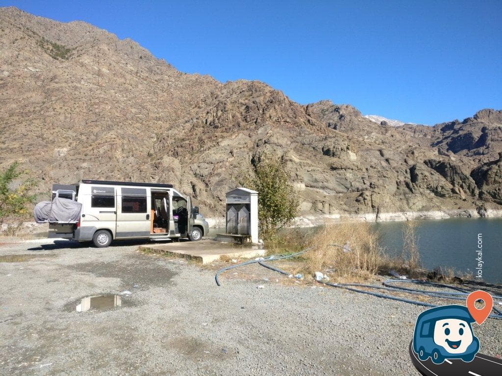 Göl Kenarı Çeşmeli Konaklama Alanı - Olur, Erzurum, foto 1