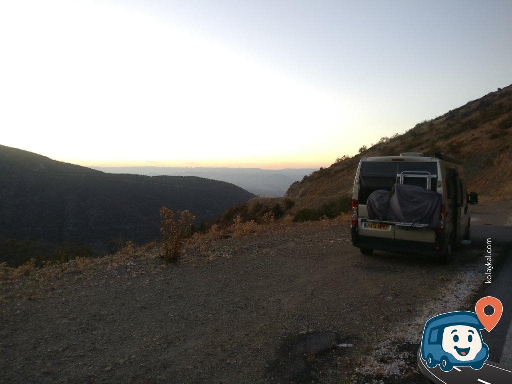 Yol Kenarı Vahşi Kamp Alanı - Pazar, Tokat, foto 2