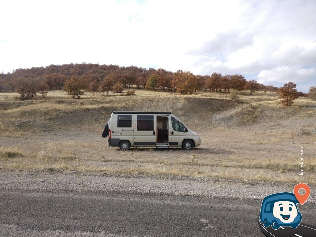 Sessiz Yol Kenarı Park Alanı - Meram, Konya, foto 1