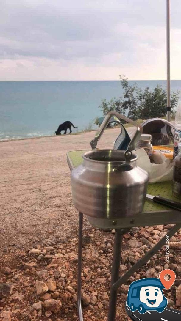Narlıkuyu Sahili Yakınında Kamp ve Yüzme Noktası - Unknown, foto 2