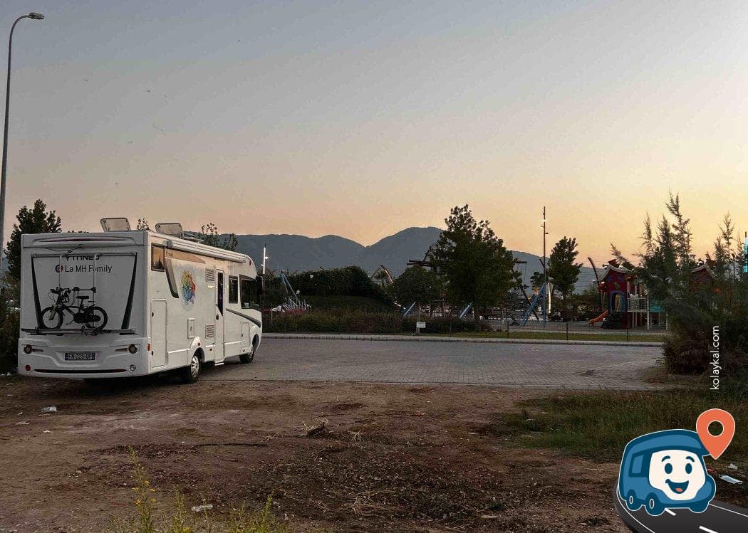 Oyun Alanı Yanındaki Geniş Otopark - Fethiye, Muğla, foto 7