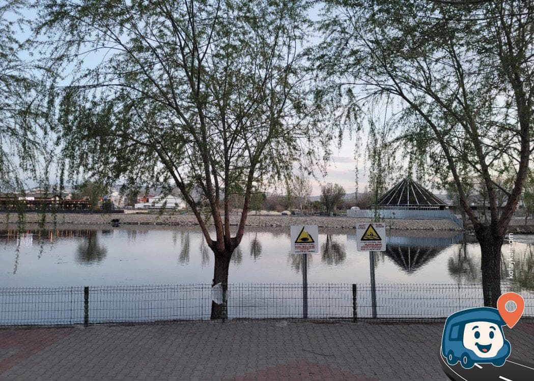Avanos Kızılırmak Kenarı Ücretsiz Otopark ve Kamp Alanı - Nevşehir, foto 3