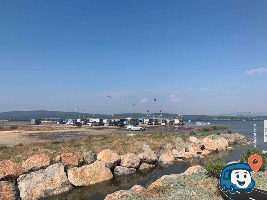Urla Gülbahçe Kite Sörfü Kamp Alanı - İzmir, foto 1