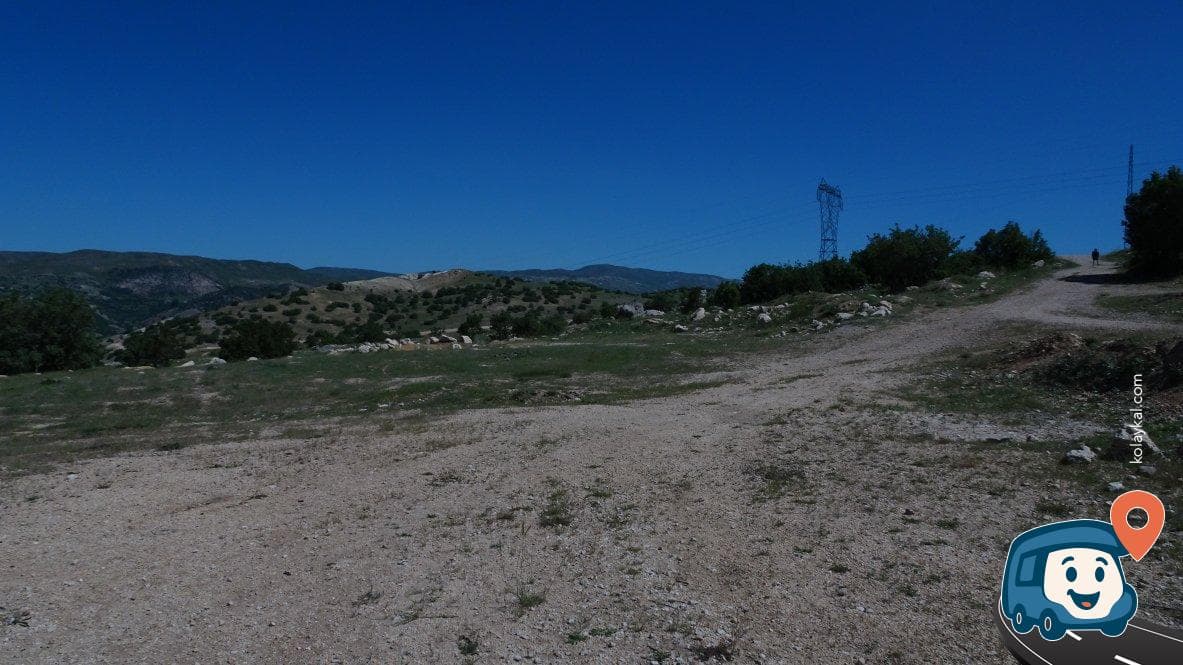Divriği Arapgir Arası N260 Üzeri Kamp Alanı - Malatya, foto 1