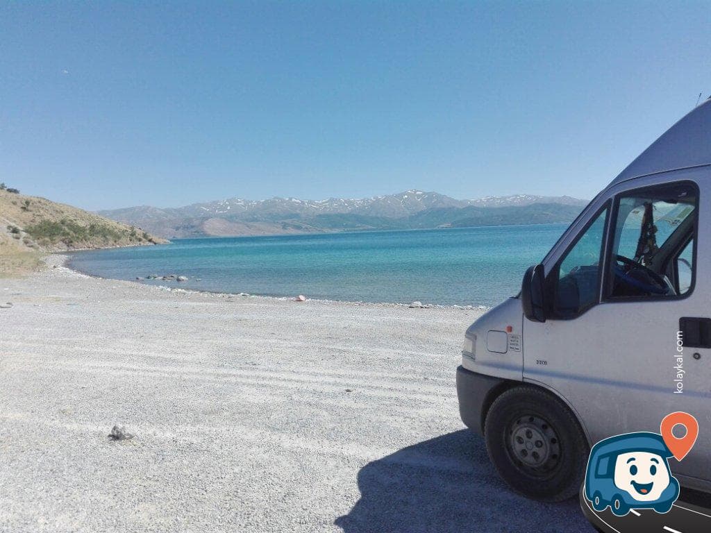 Van Gölü Tatvan Yakınlarında Göl Kenarı Kamp Alanı - Bitlis, foto 1