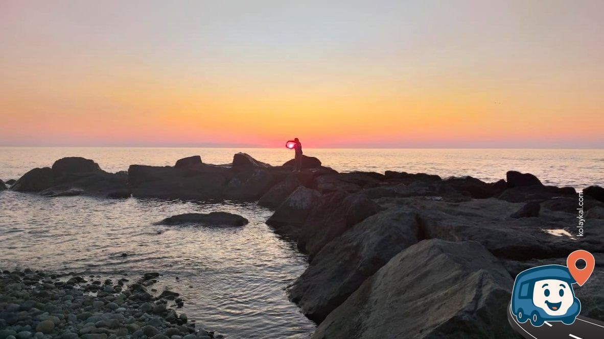 Denize Sıfır Yol Kenarı Otoparkı - Arhavi, Artvin, foto 2