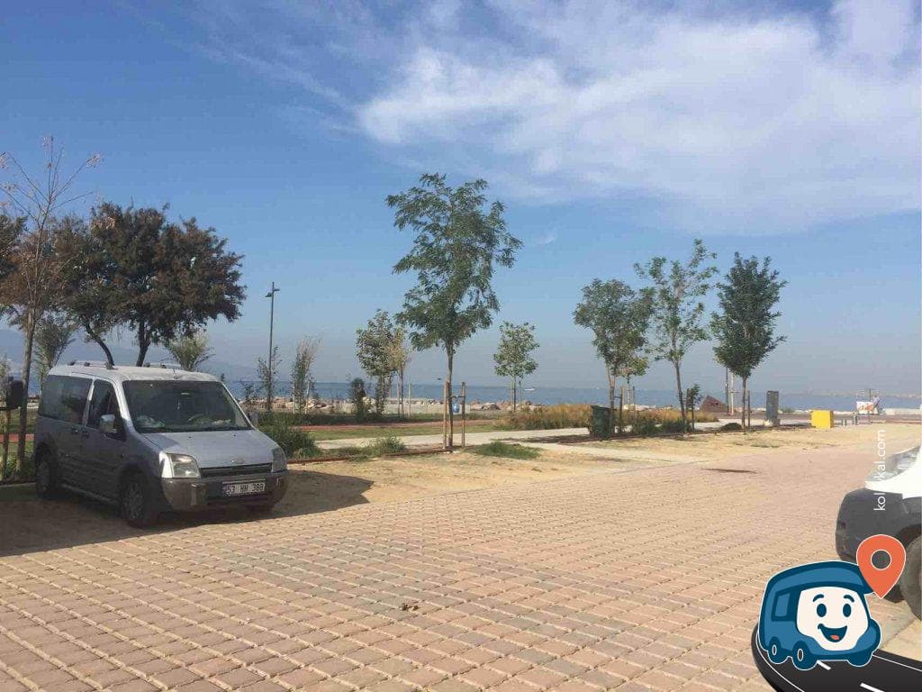 Kordon Boyu Otopark ve Karavan Alanı - Karşıyaka, İzmir, foto 1