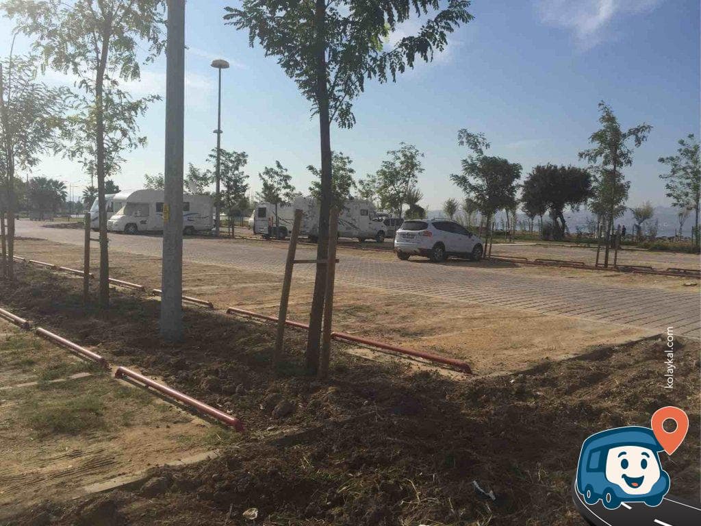 Kordon Boyu Otopark ve Karavan Alanı - Karşıyaka, İzmir, foto 3