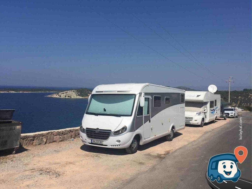 Bademli Sahili Yol Kenarı Kamp Alanı - Dikili, İzmir, foto 2