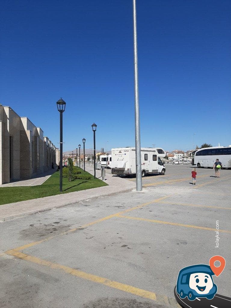 Mevlana Müzesi Yanı Ücretsiz Geceleme Otoparkı - Karatay, Konya, foto 1