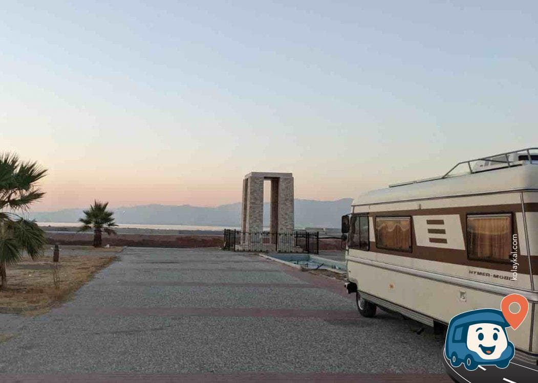 Ücretsiz Günlük Otopark - Karşıyaka, İzmir, foto 1