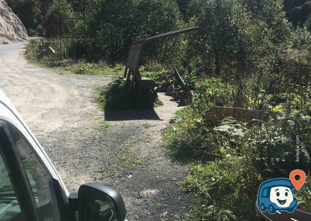 Fırtına Vadisi Yanı Oturma Alanlı Kamp ve Mola Noktası - Çamlıhemşin, Rize, foto 1