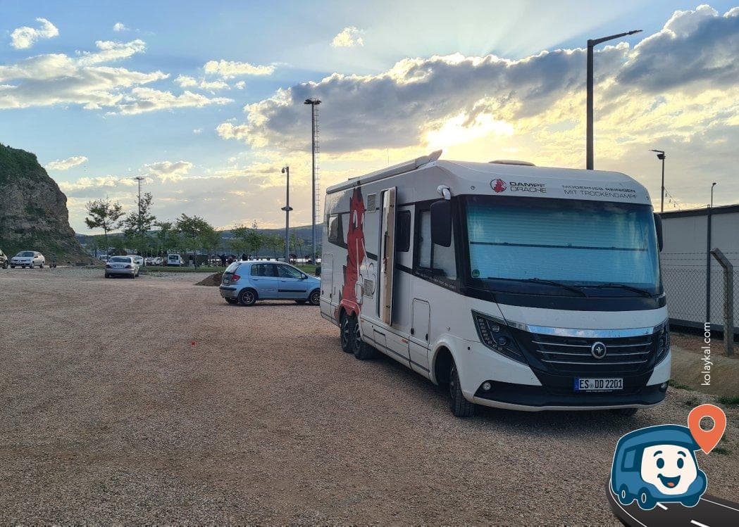 Futbol Sahası Yanı Günübirlik Otopark - Bandırma, Balıkesir, foto 1
