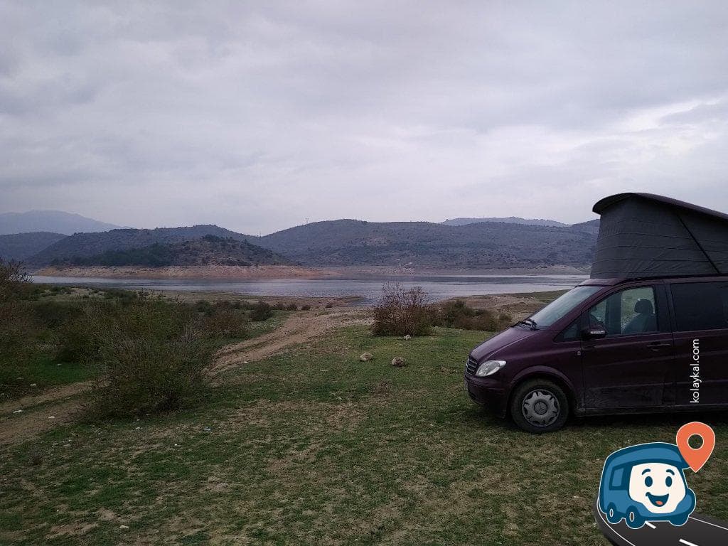 Bergama Barajı Doğal Kamp Alanı - İzmir, foto 1