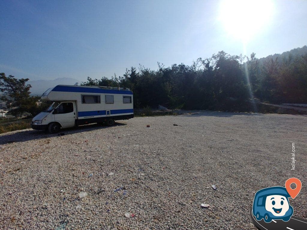 Turgutlu Şehir Manzaralı Ücretsiz Park Alanı - Yunusemre, Manisa, foto 1
