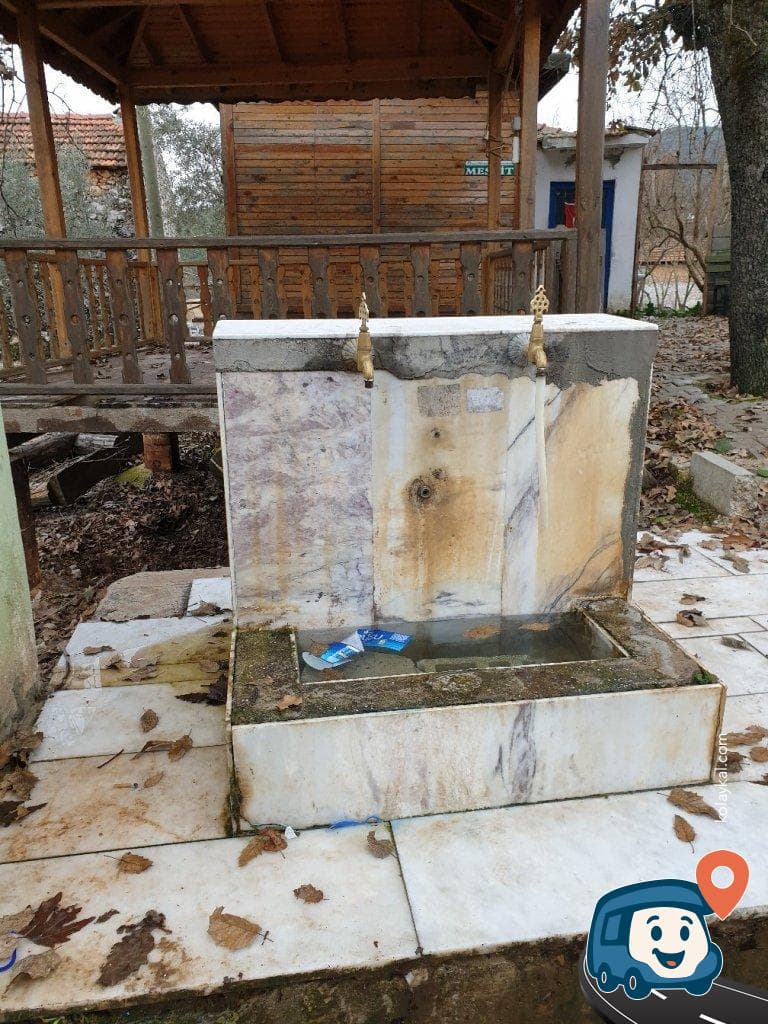 Sarılar Su Kaynağı ve Servis Alanı - Kaş, Antalya, foto 1
