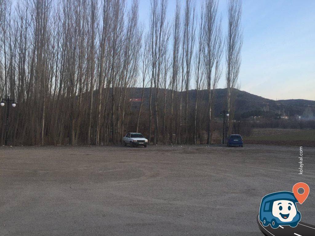 Nehir Kenarı Ücretsiz Kamp ve Piknik Alanı - Odunpazarı, Eskişehir, foto 2
