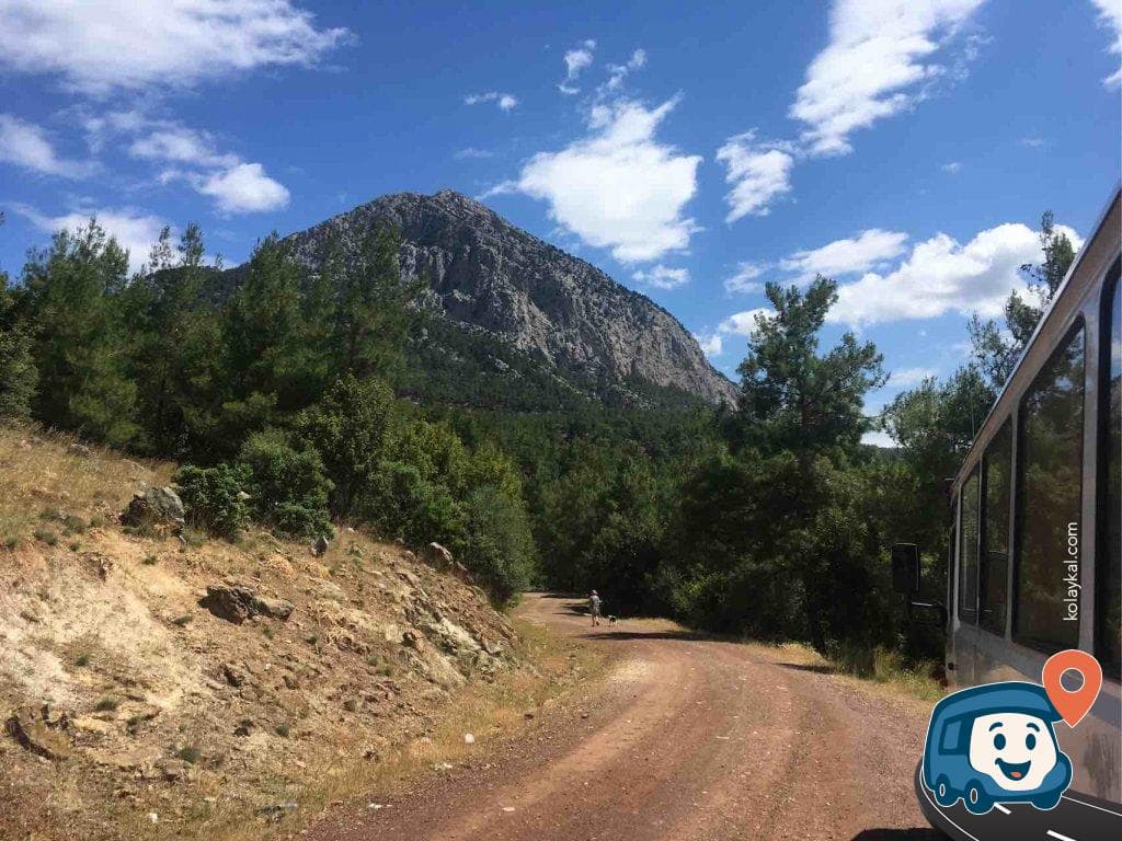 Sakin Yol Kenarı Piknik ve Doğa Yürüyüşü Alanı - Konyaaltı, Antalya, foto 2