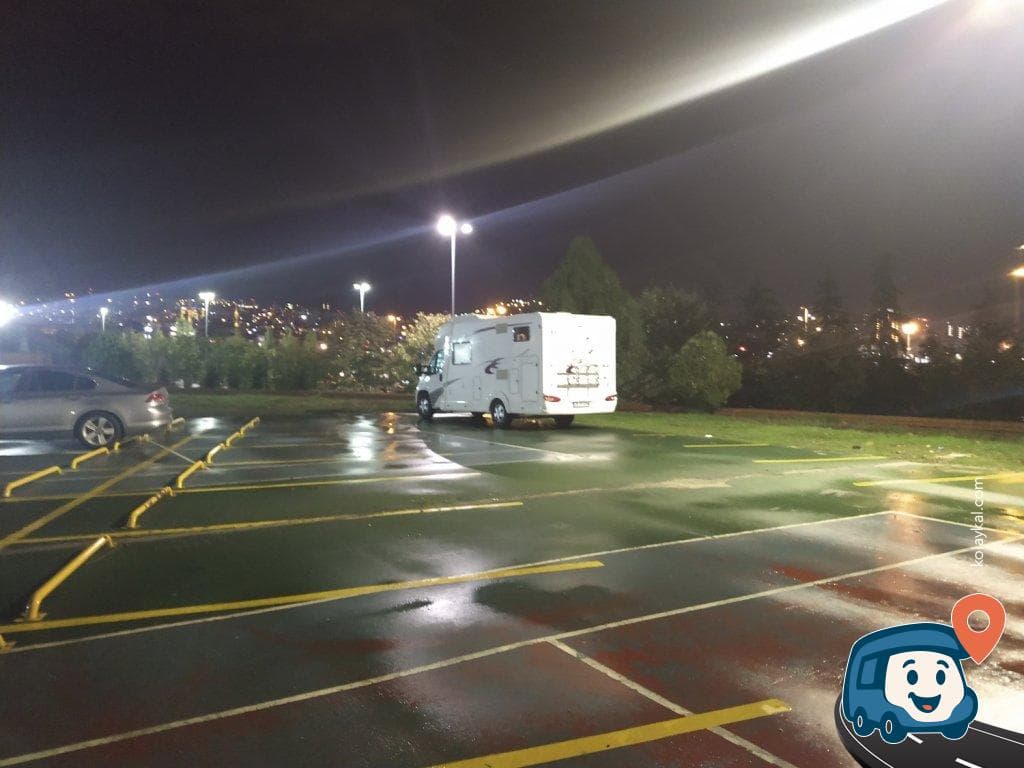 Pendik Marina Yanı Gece Konaklama Alanı - İstanbul, foto 1