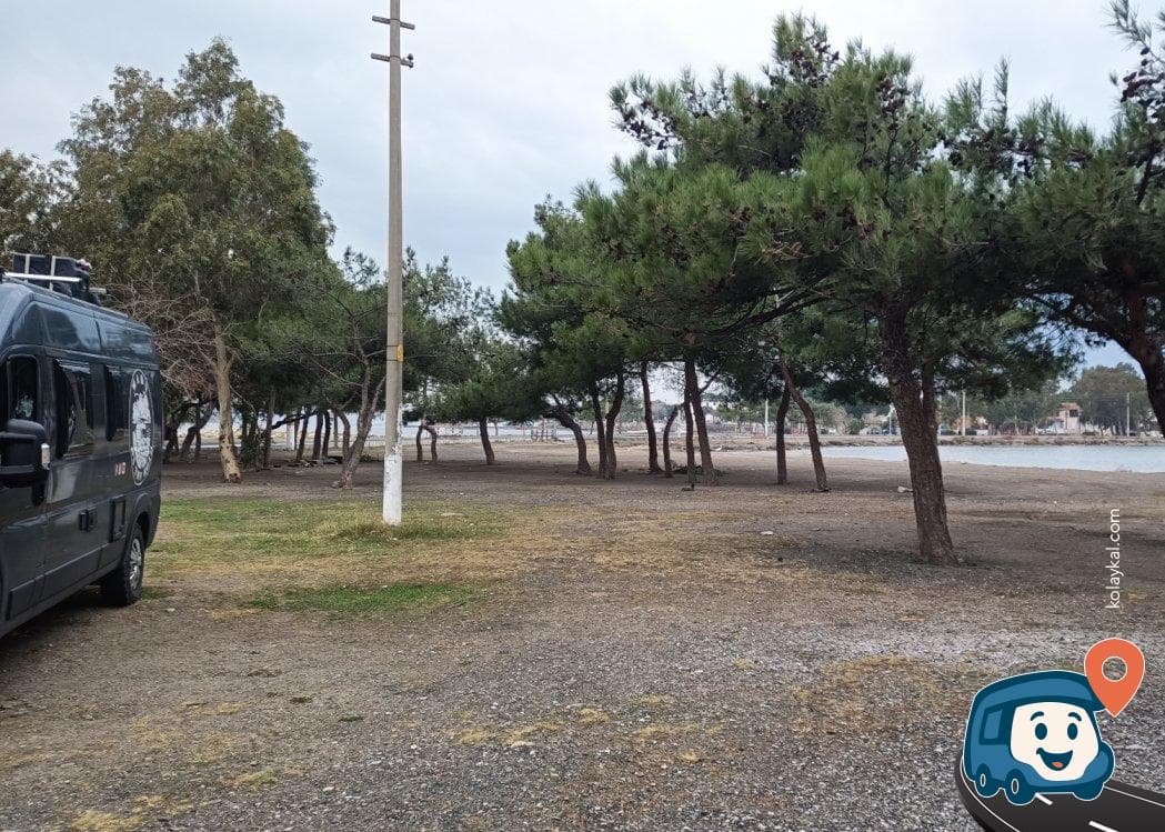 Yenifoça Sahili Kamp ve Karavan Alanı - Aliağa, İzmir, foto 2