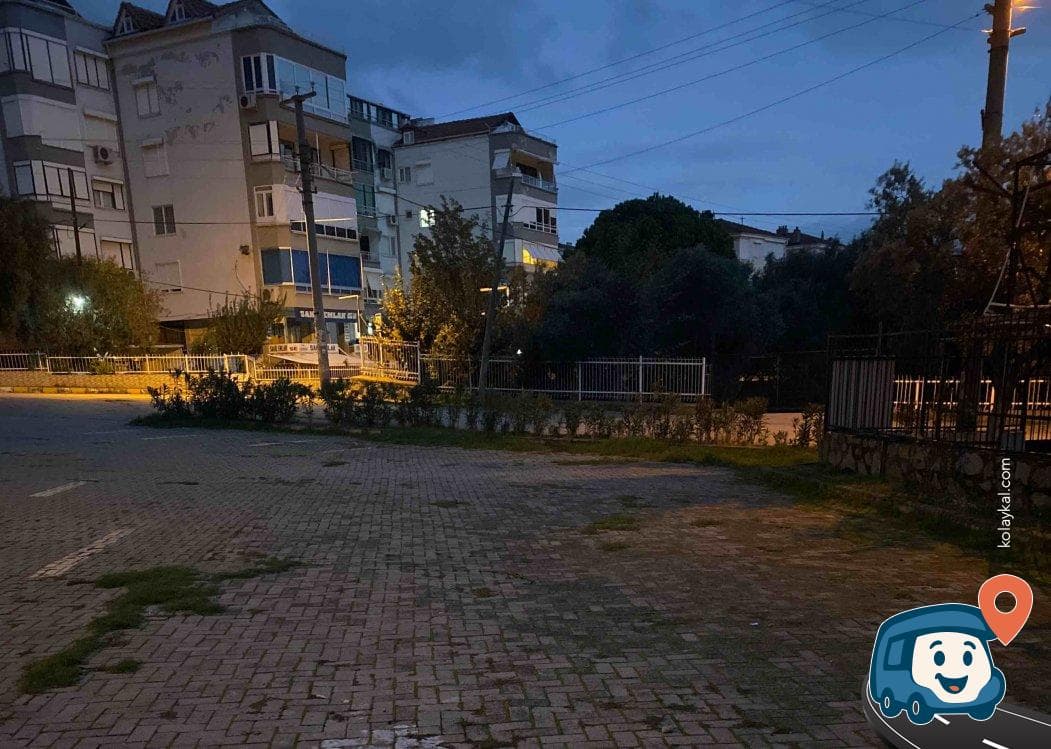 Şarköy Feribot İskelesi Ücretsiz Otopark - Erdek, Balıkesir, foto 1