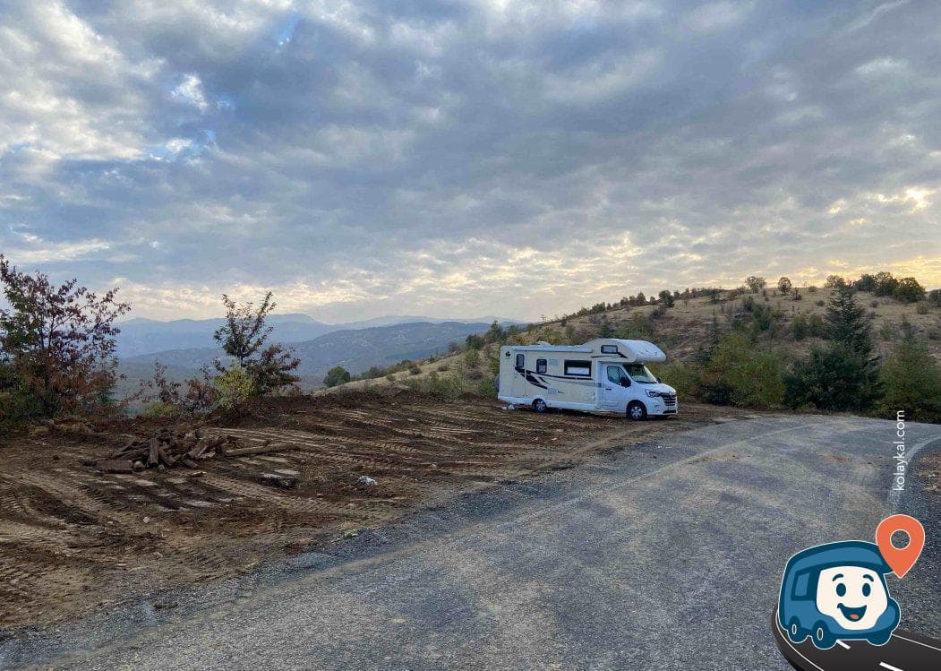 Nemrut Dağı Yolu Kamp Alanı - Pütürge, Malatya, foto 1