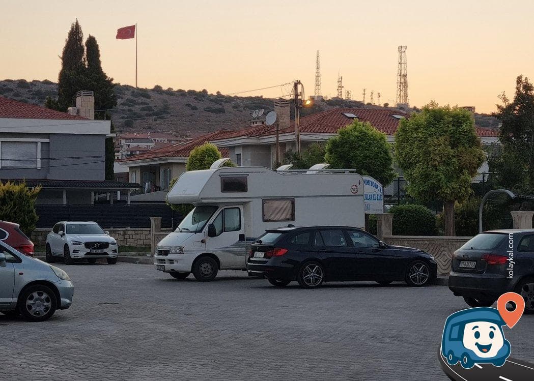 Çeşme Merkez Yakını Ücretsiz Otopark ve Konaklama Alanı - İzmir, foto 2