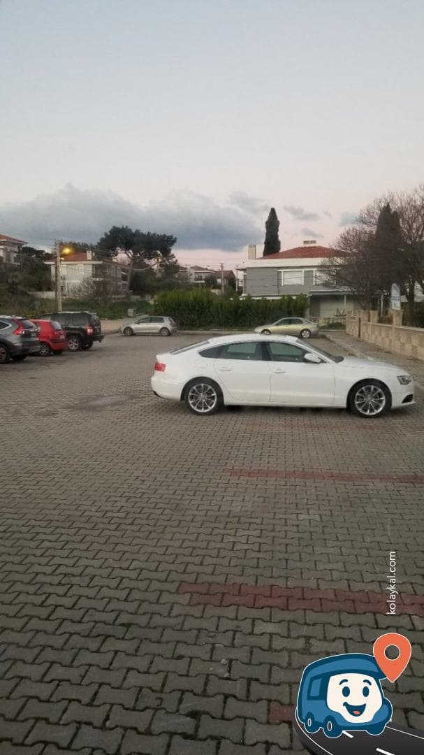 Çeşme Merkez Yakını Ücretsiz Otopark ve Konaklama Alanı - İzmir, foto 1