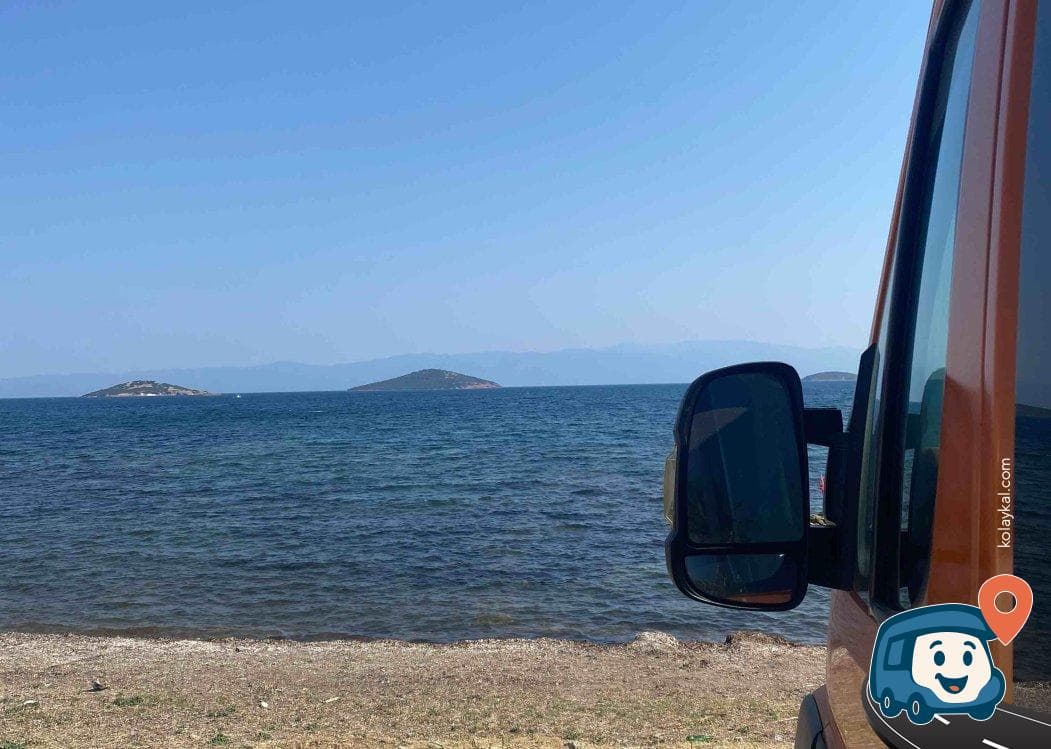 Ayvalık Sahil Kenarı Ücretsiz Otopark ve Kamp Alanı - Balıkesir, foto 2