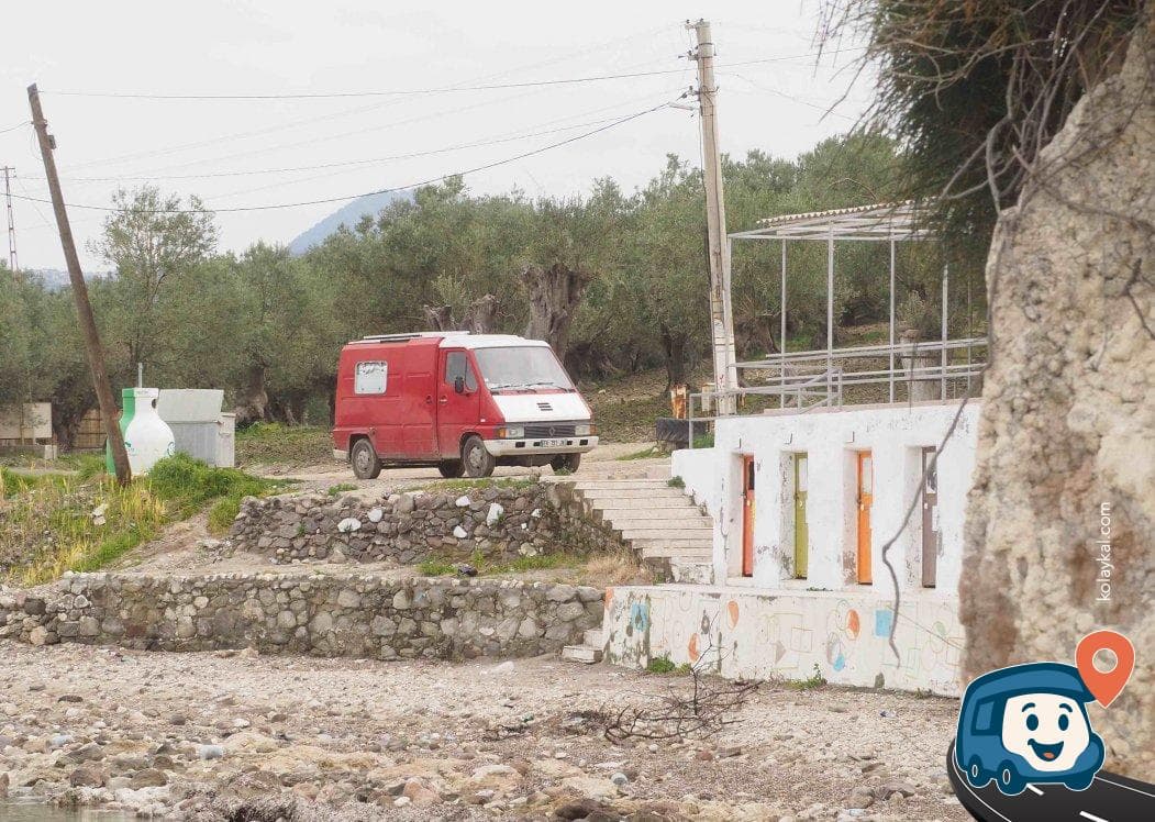 Dikili Bademli Deniz Manzaralı Kamp ve Park Yeri - İzmir, foto 1