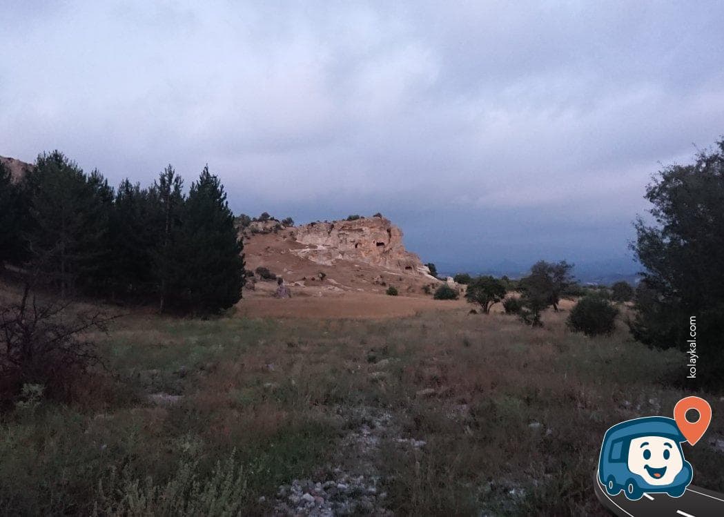 Frig Vadisi Kamp Alanı - Kütahya Merkez, Kütahya, foto 2