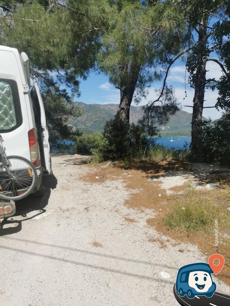 Marmaris Yat Limanı Manzaralı Park Yeri ve Mağara Yürüyüşü - Muğla, foto 2