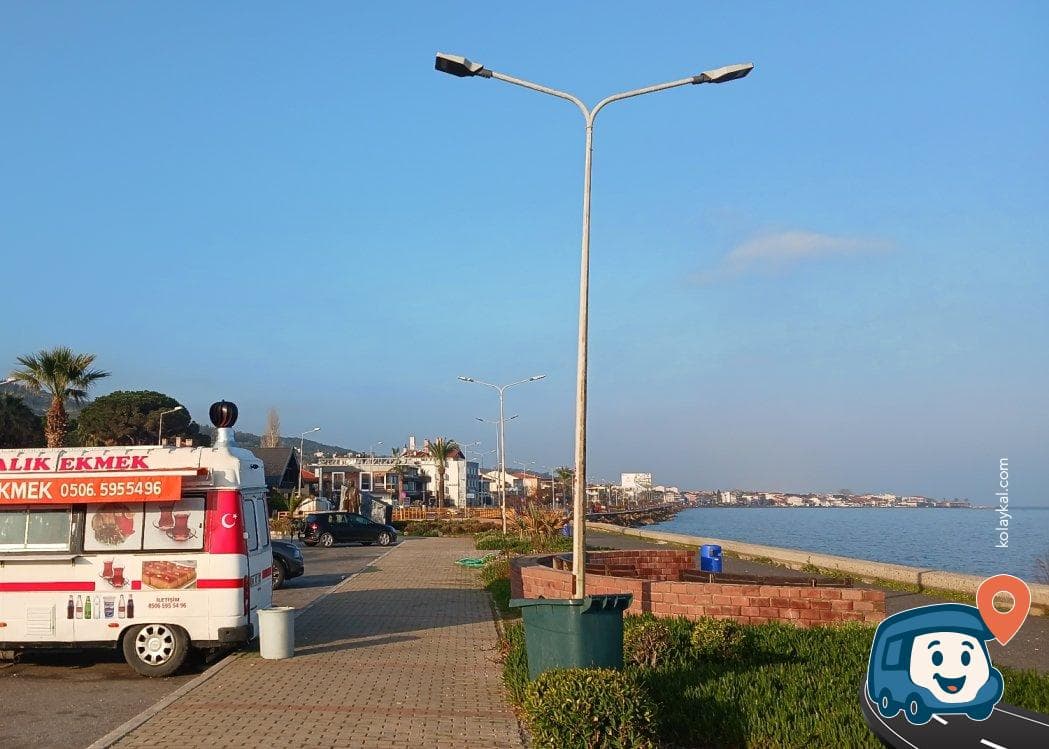 Narlıdere Sahil Otoparkı ve Balık Ekmek - İzmir, foto 4