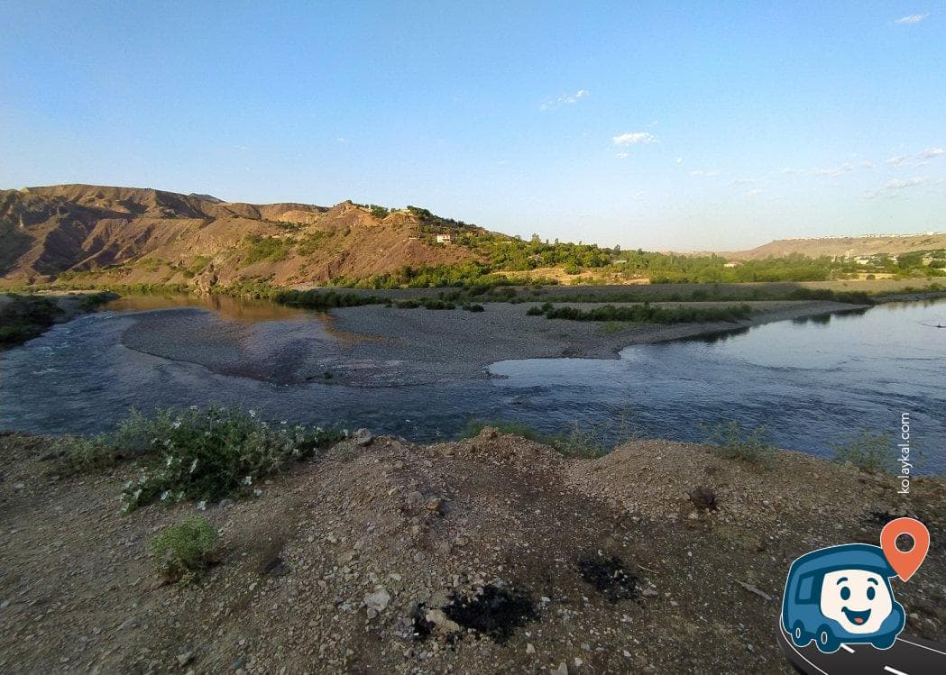 Elazığ Yakınlarında Nehir Kenarı Kamp ve Dinlenme Alanı - Palu, foto 1