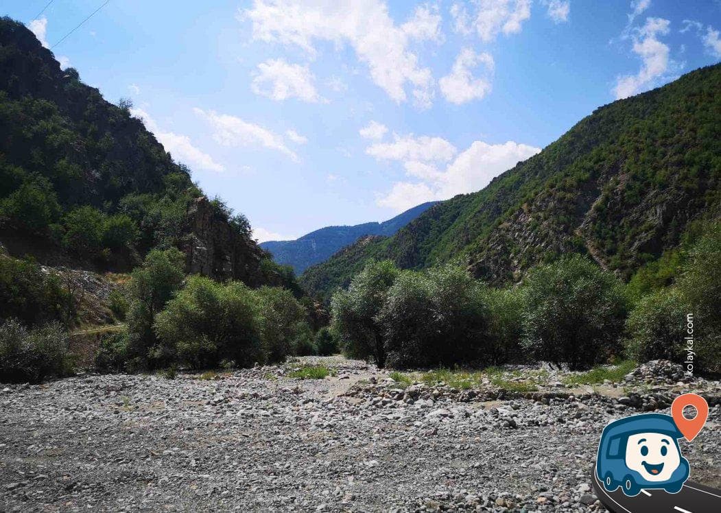 Küçük Dere Kenarında Sakin Kamp Alanı - İspir, Erzurum, foto 1