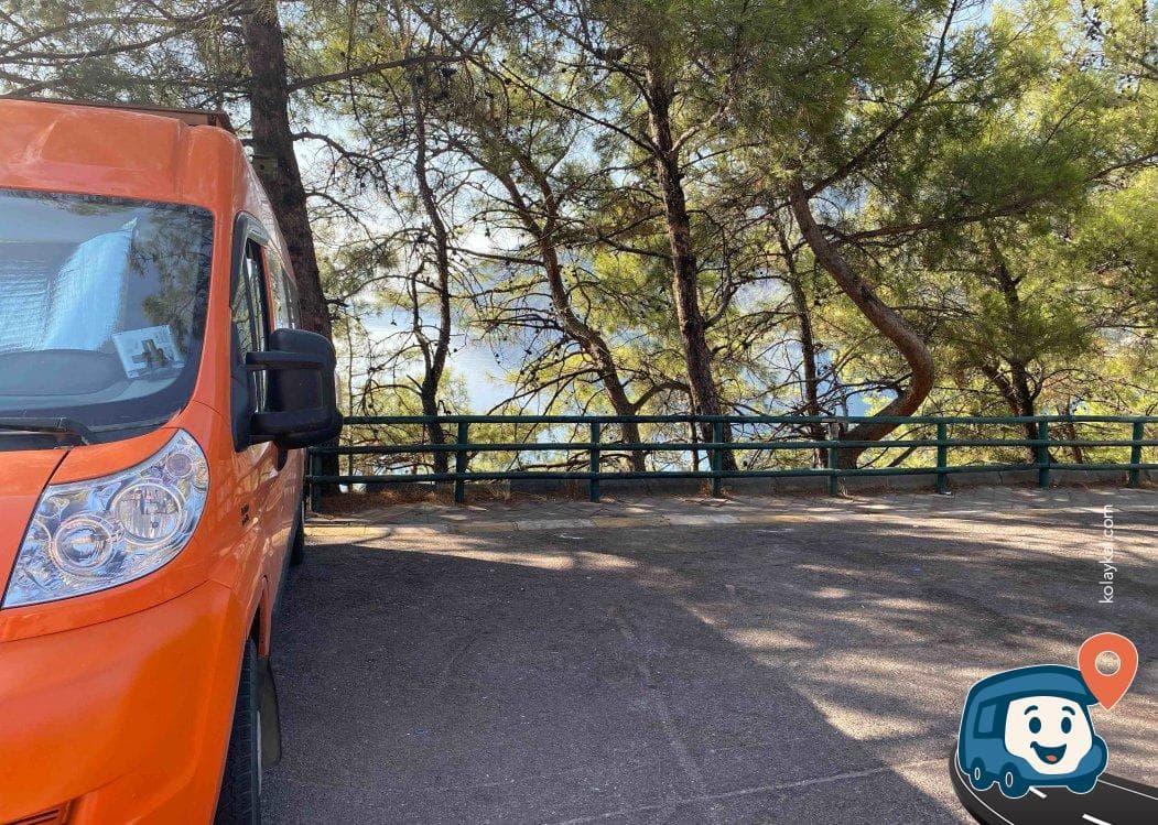 Marmaris İçmeler Yolu Otobüs Durağı Yanı Park Yeri - Muğla, foto 1