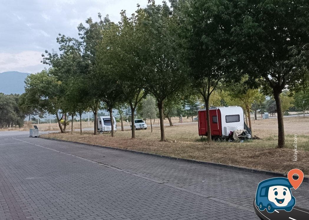 İznik Gölü Kenarı Otopark ve Kamp Alanı - Orhangazi̇, Bursa, foto 4